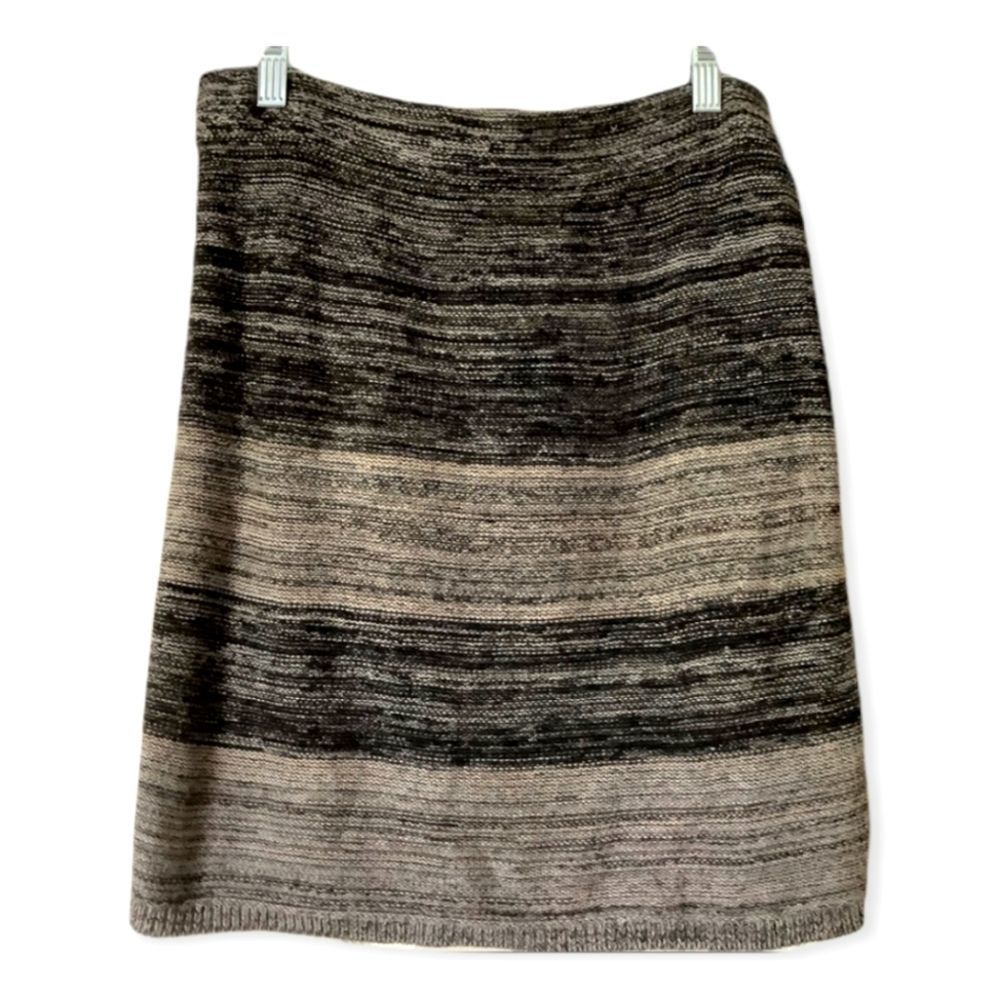 Ann Taylor Loft Outlet Gray Striped‎ Mini Sweater Skirt Woman's Medium
